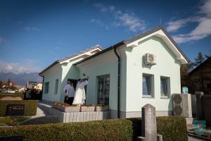 Odprtje poslovnega objekta in Cvetličarne Amaya 11